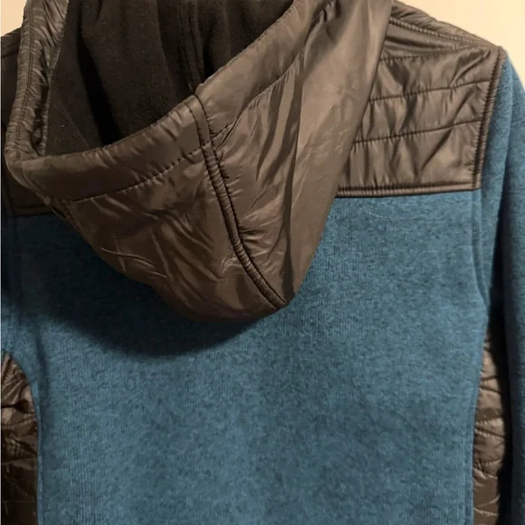 New Balance Teal and Black Hooded Jacket - Picture 8 of 13